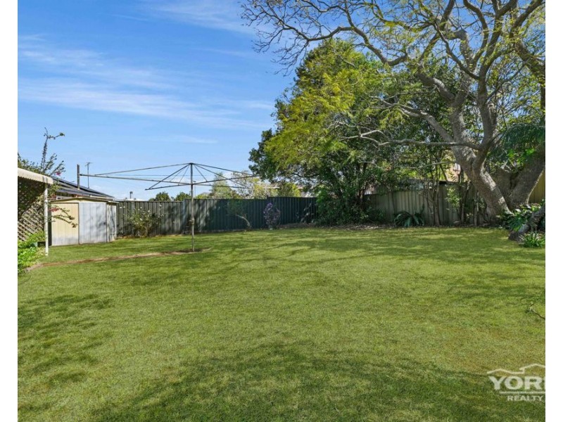 13 Abelia Street, Harlaxton QLD 4350