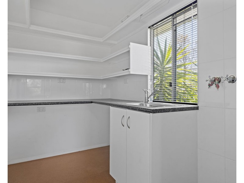 10 John Street, Crows Nest QLD 4355
