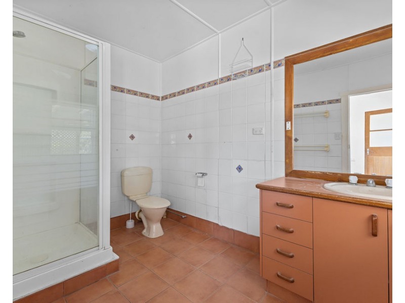 10 John Street, Crows Nest QLD 4355