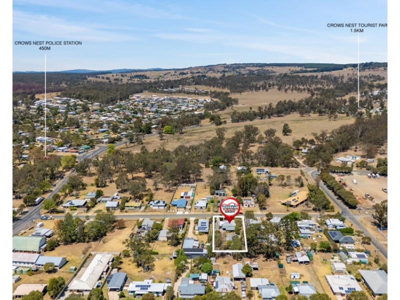 10 John Street, Crows Nest QLD 4355