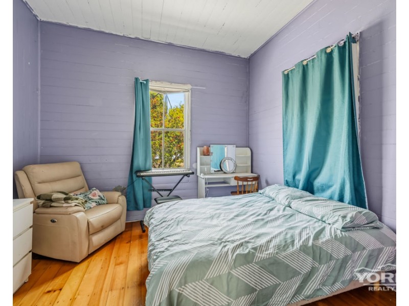 12 Link Street, North Toowoomba QLD 4350