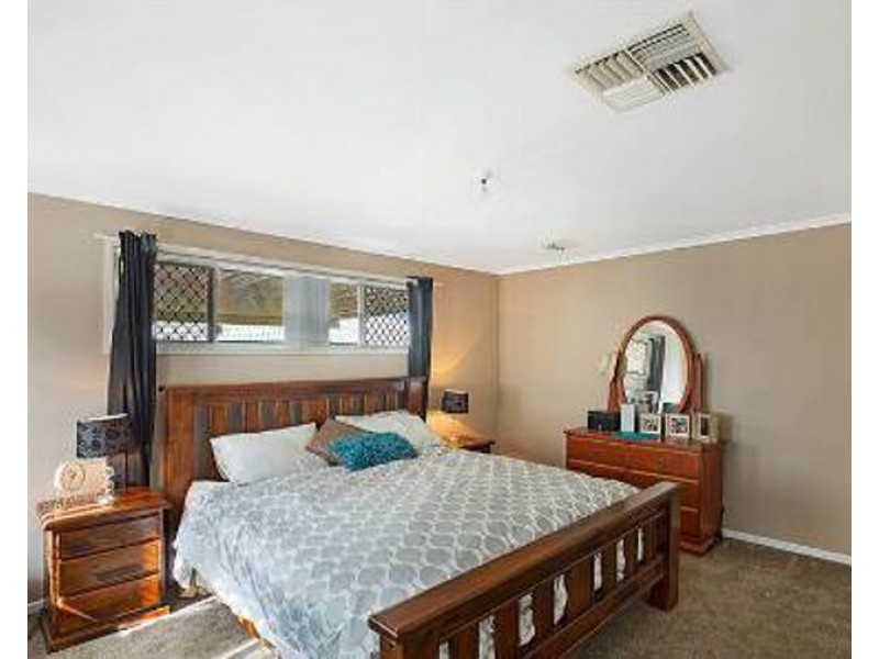54 Noll Street, Kearneys Spring QLD 4350