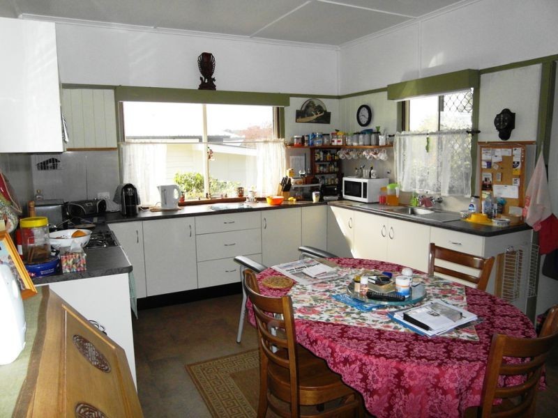 30 Elizabeth Street, South Toowoomba QLD 4350