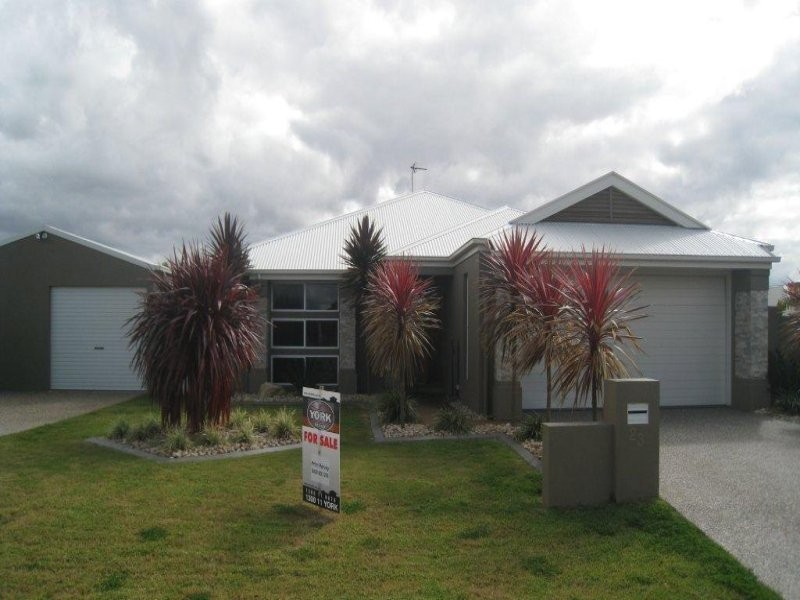 23 Wellington Street, Wyreema QLD 4352