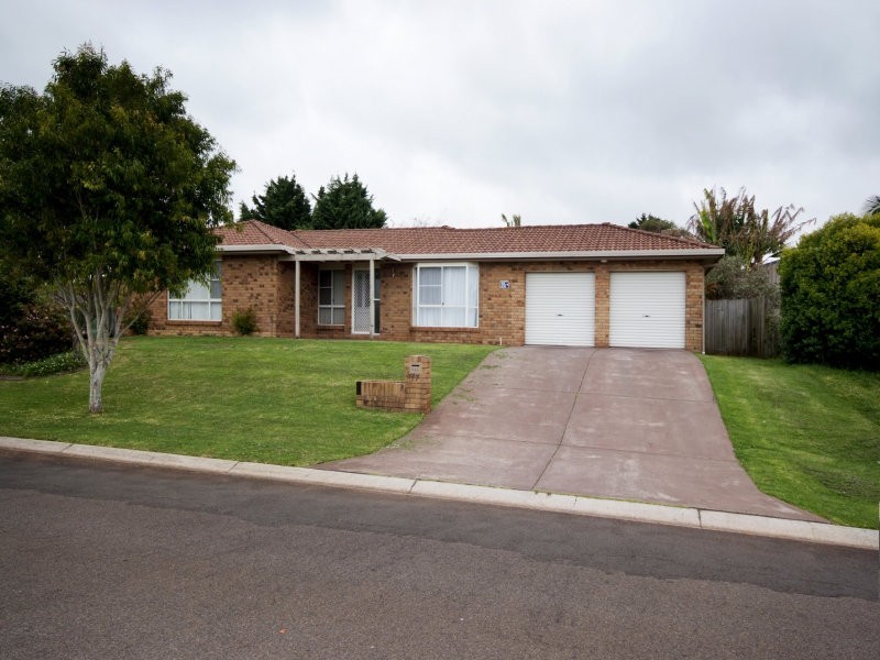 17 Fern Drive, Kearneys Spring QLD 4350