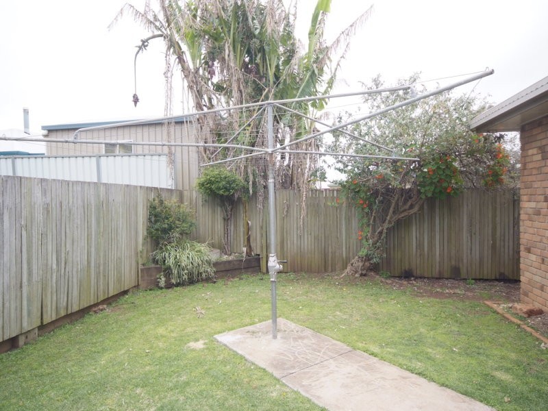 17 Fern Drive, Kearneys Spring QLD 4350