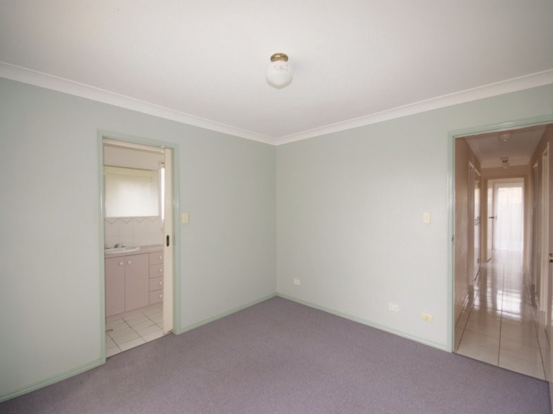 17 Fern Drive, Kearneys Spring QLD 4350