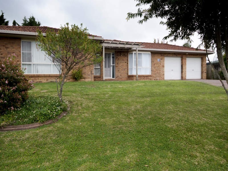 17 Fern Drive, Kearneys Spring QLD 4350