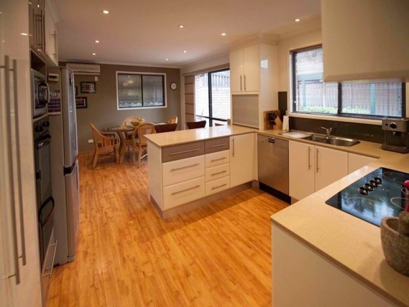 28 Belcher Drive, Glenvale QLD 4350