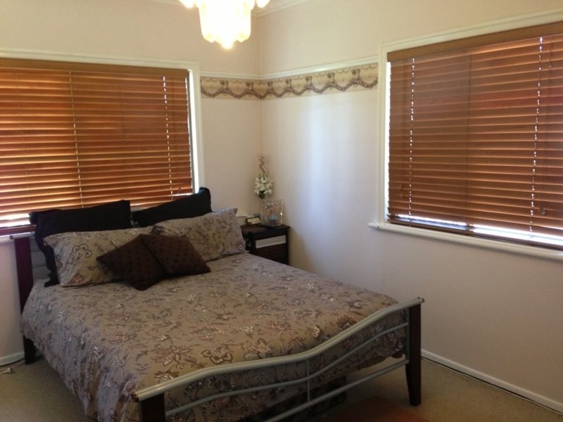 9 Goodwood Street, Newtown QLD 4350