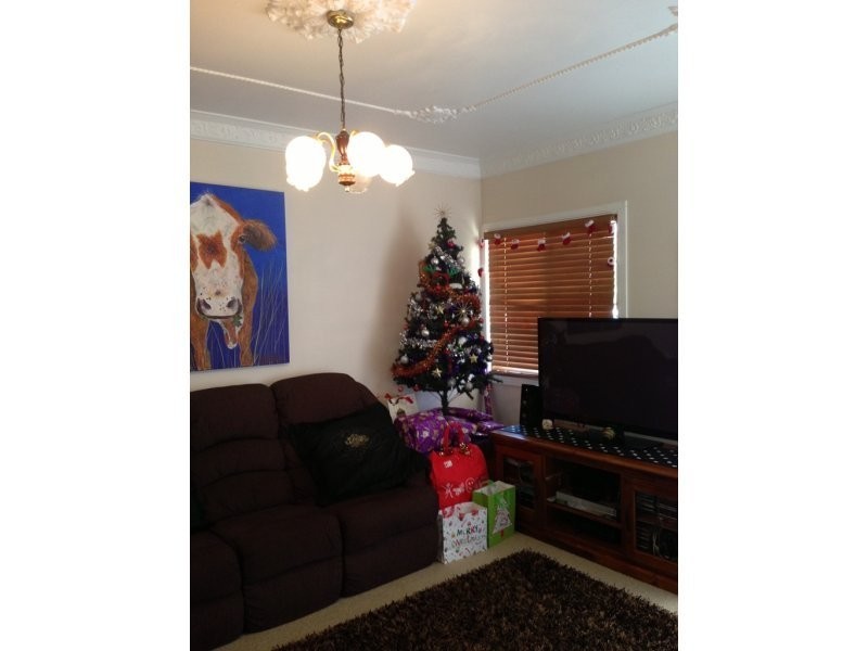 9 Goodwood Street, Newtown QLD 4350