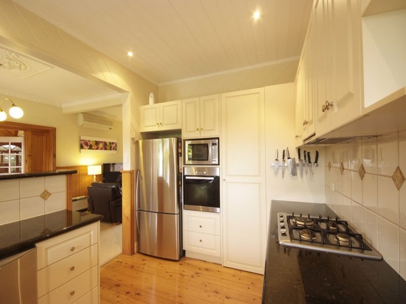 74 Jellicoe St, North Toowoomba QLD 4350