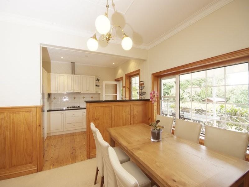 74 Jellicoe St, North Toowoomba QLD 4350