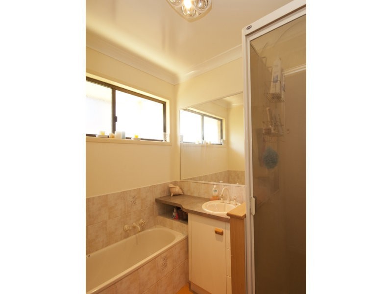 9 Chilla Street, Harristown QLD 4350