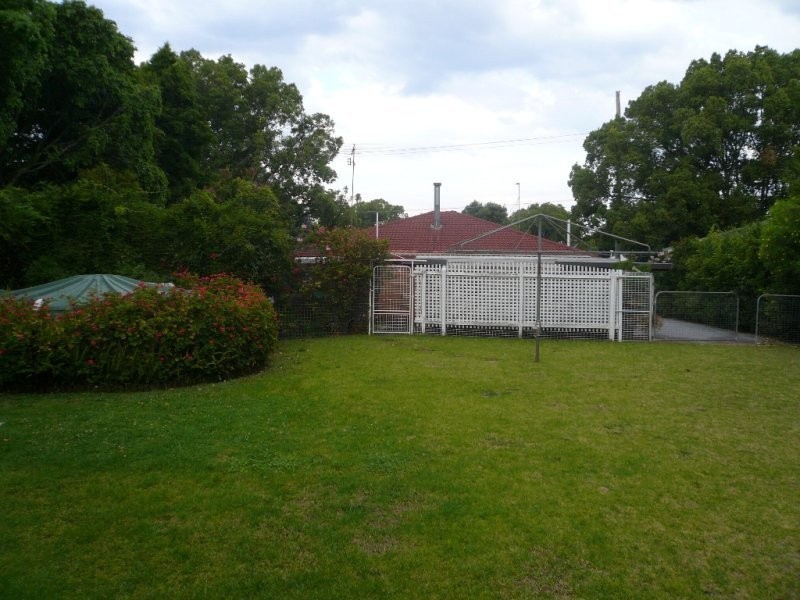 19 Newmarket Street, Newtown QLD 4350