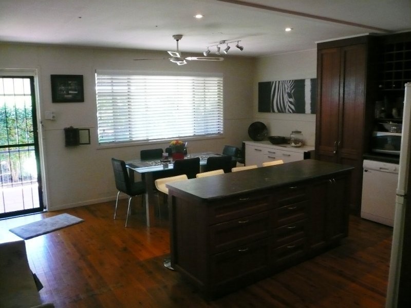 144 Curzon Street, Rangeville QLD 4350