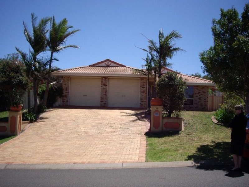 29 Catalina Drive, Wilsonton QLD 4350
