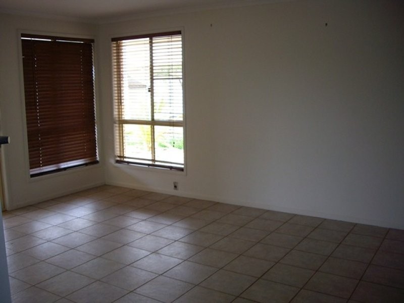 29 Catalina Drive, Wilsonton QLD 4350