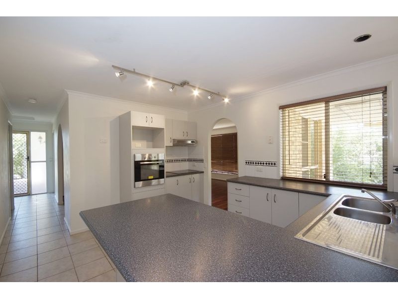 29 Catalina Drive, Wilsonton QLD 4350