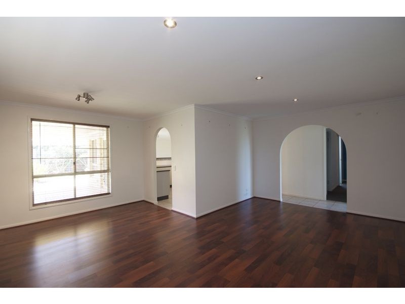 29 Catalina Drive, Wilsonton QLD 4350