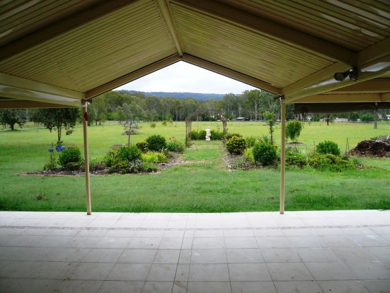 16 Watts Road, Murphys Creek QLD 4352