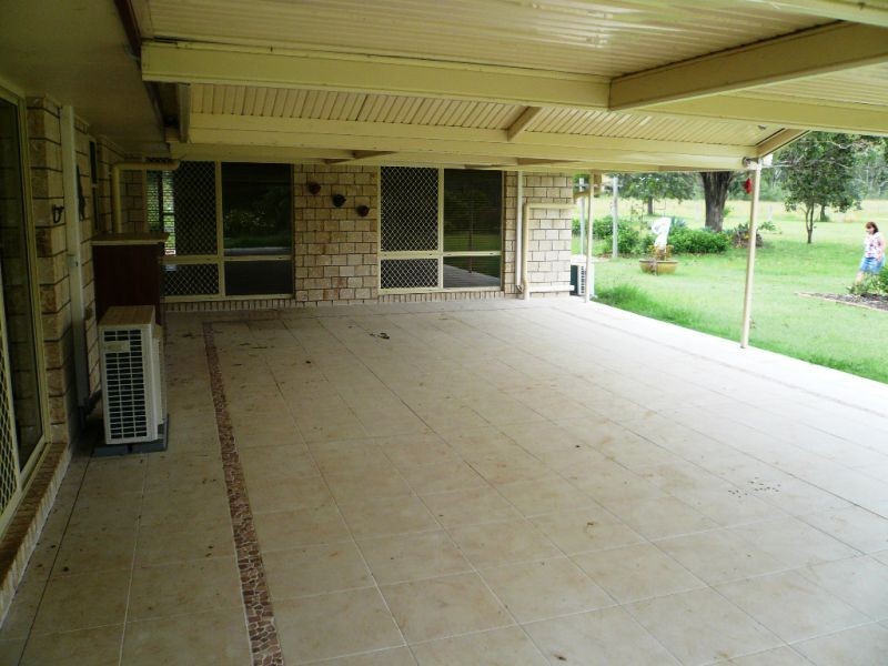 16 Watts Road, Murphys Creek QLD 4352