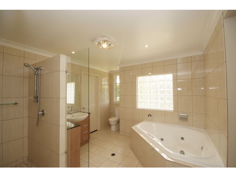 74 Jellicoe, North Toowoomba QLD 4350