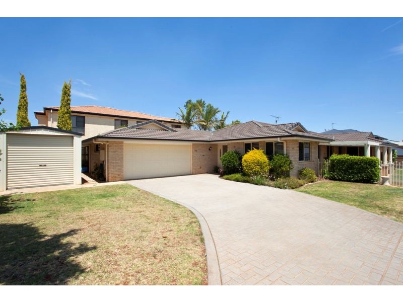 19 La Vista Court, Middle Ridge QLD 4350