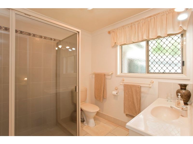 19 La Vista Court, Middle Ridge QLD 4350