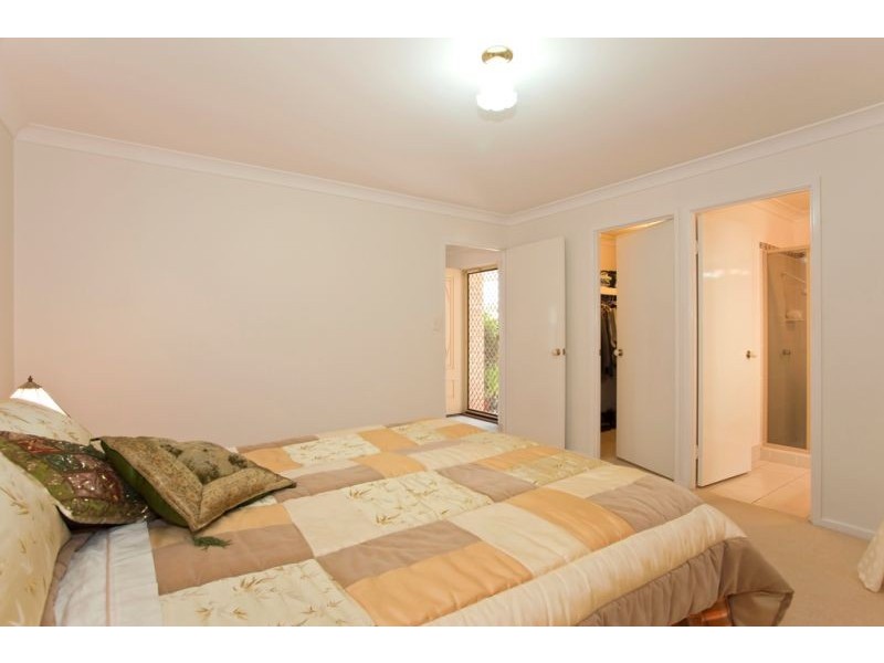 19 La Vista Court, Middle Ridge QLD 4350