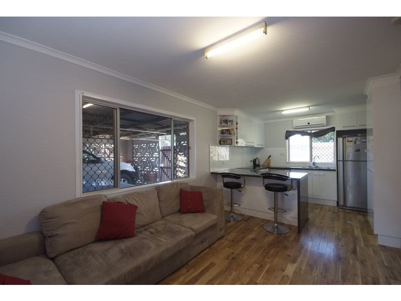 2/85 Hill Street, Newtown QLD 4350