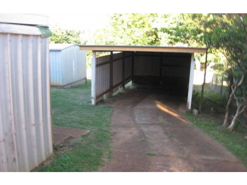 6 Donegal Street, Rockville QLD 4350