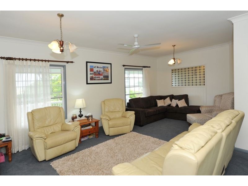 5 Scenic Court, Gowrie Junction QLD 4352