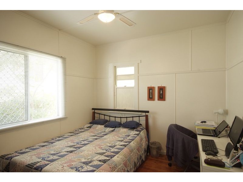 3 Peak Street, Harristown QLD 4350