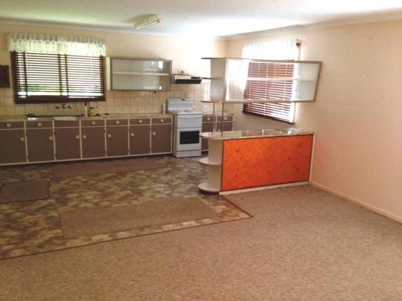 9 McNamara Street, Centenary Heights QLD 4350