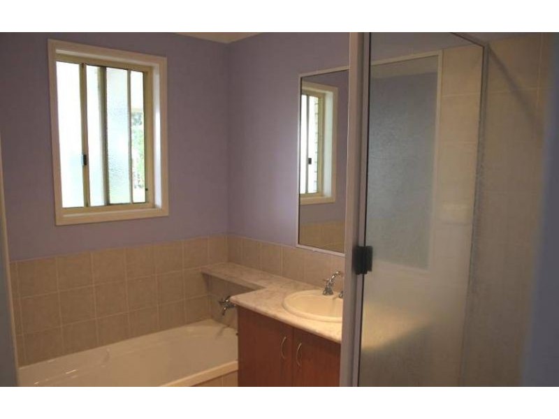 2a Eton Street, Cambooya QLD 4358