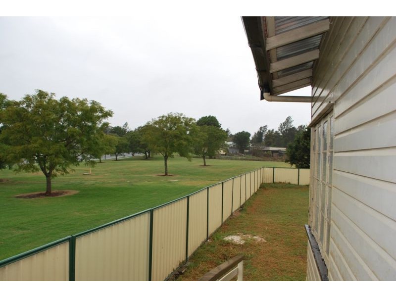 330 Bridge Street, Wilsonton QLD 4350