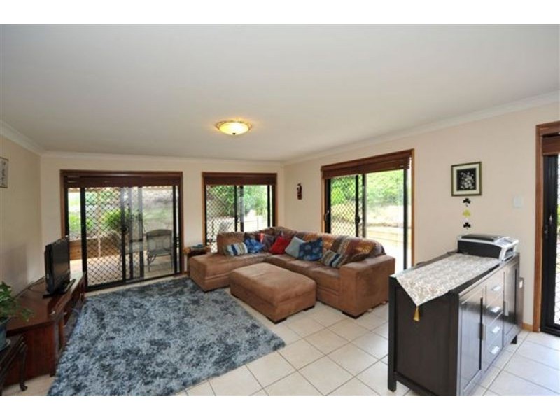 1/9 Kauri Street, Kearneys Spring QLD 4350