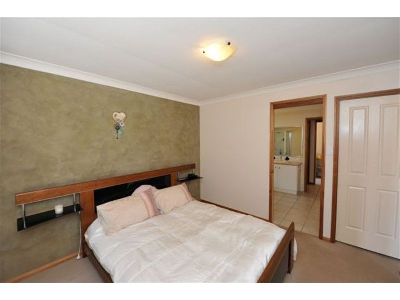 1/9 Kauri Street, Kearneys Spring QLD 4350