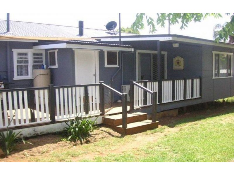 30 Ascot Street, Newtown QLD 4350