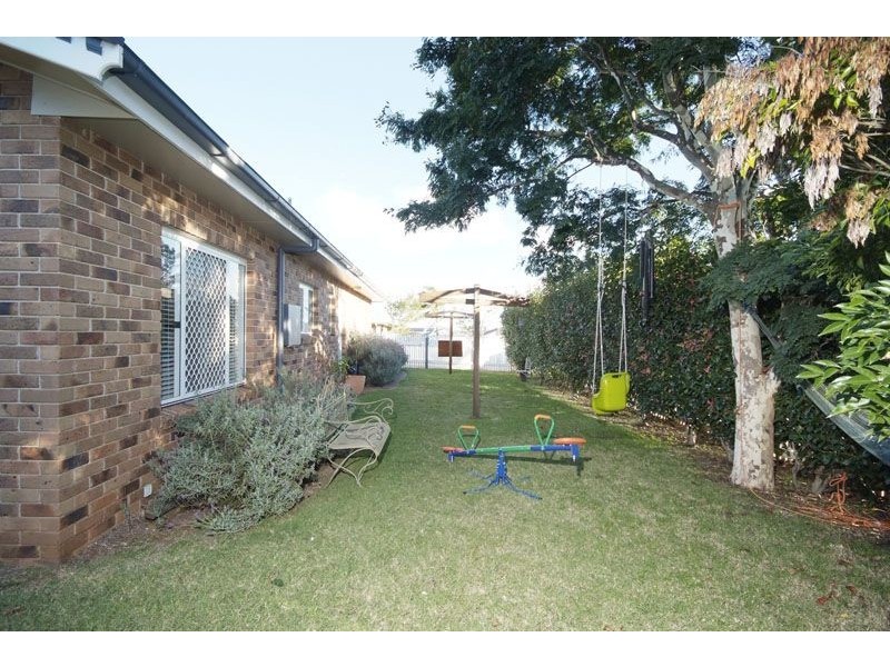 50 Liquidambar Street, Glenvale QLD 4350