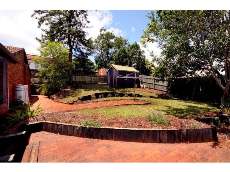 16 Margot Court, Harlaxton QLD 4350