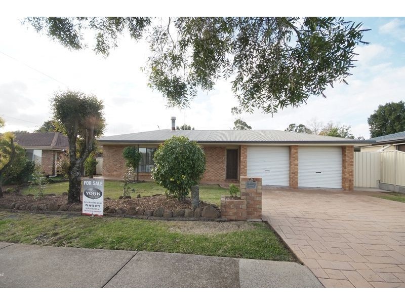 47 Hursley Road, Newtown QLD 4350