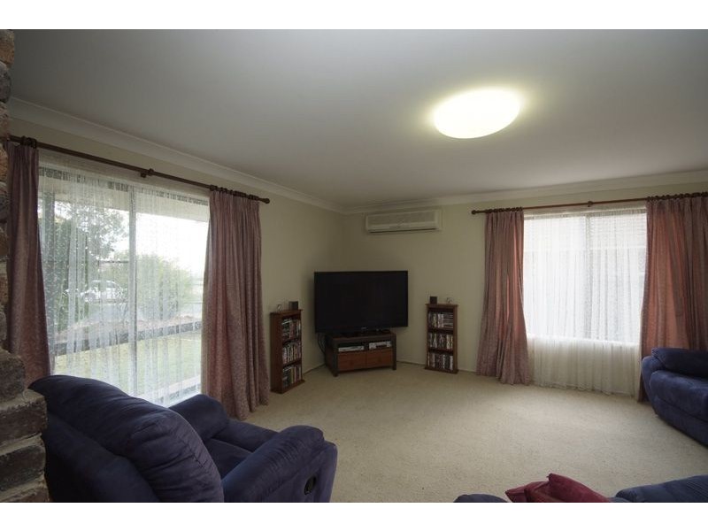 47 Hursley Road, Newtown QLD 4350