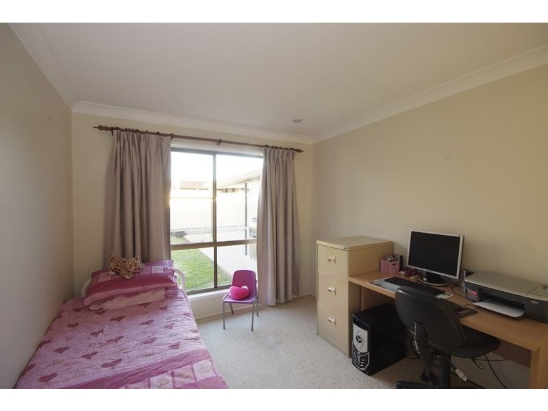47 Hursley Road, Newtown QLD 4350
