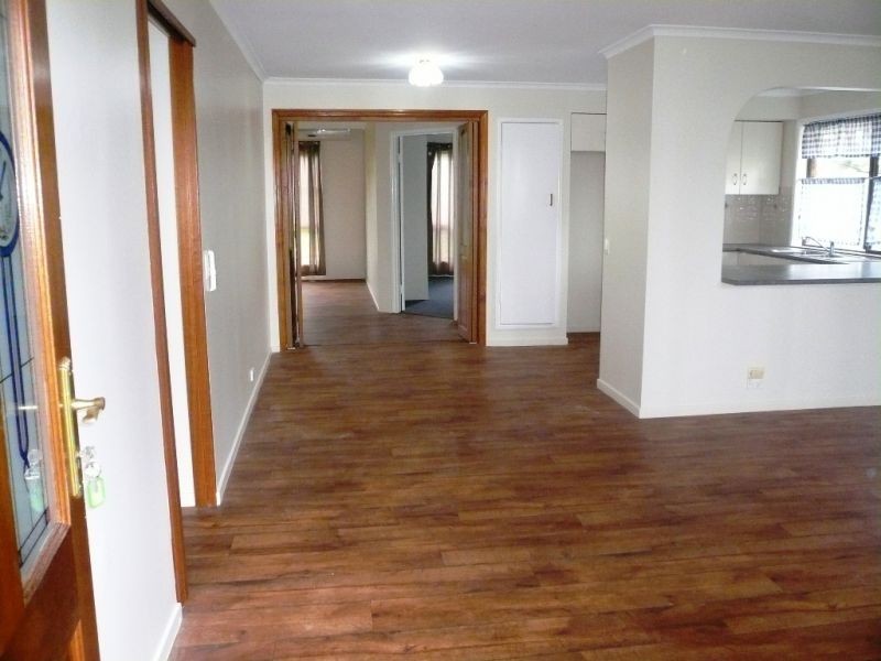 25 Seppelt Street, Wilsonton QLD 4350