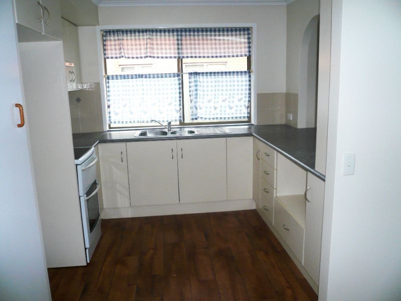 25 Seppelt Street, Wilsonton QLD 4350