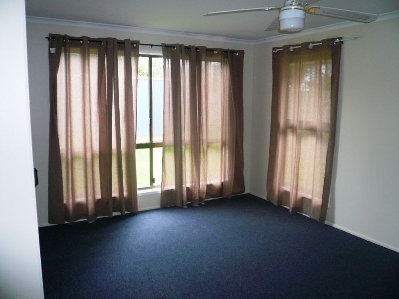 25 Seppelt Street, Wilsonton QLD 4350