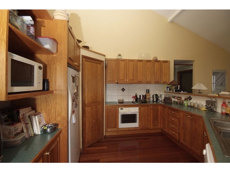 13 Rangeview Court, Blue Mountain Heights QLD 4350