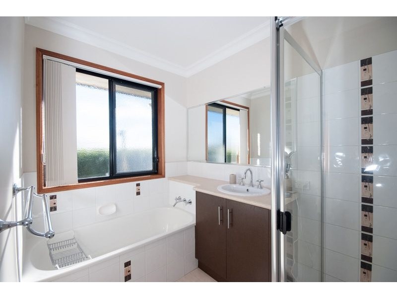2 Barambah Street, Glenvale QLD 4350